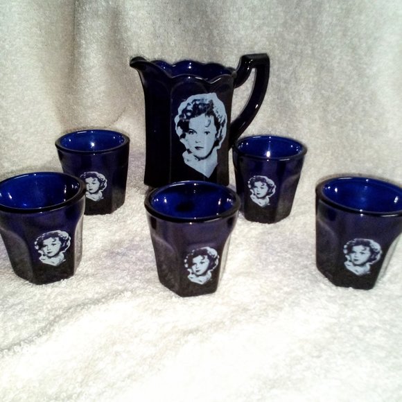Hazel Atlas glass company Other - Shirley Temple 6-pcs shot glass set with pitcher